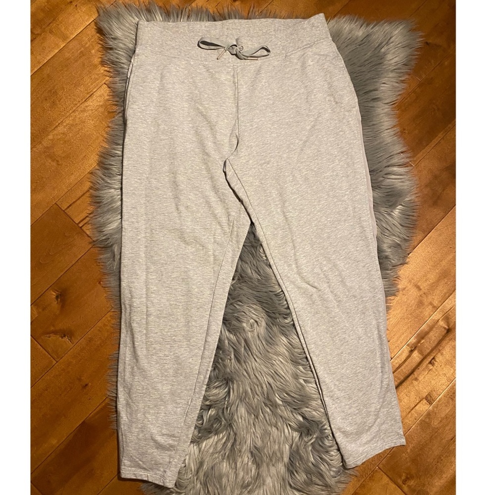 Victoria’s Secret SPORT Sweat Pants Joggers Size Medium